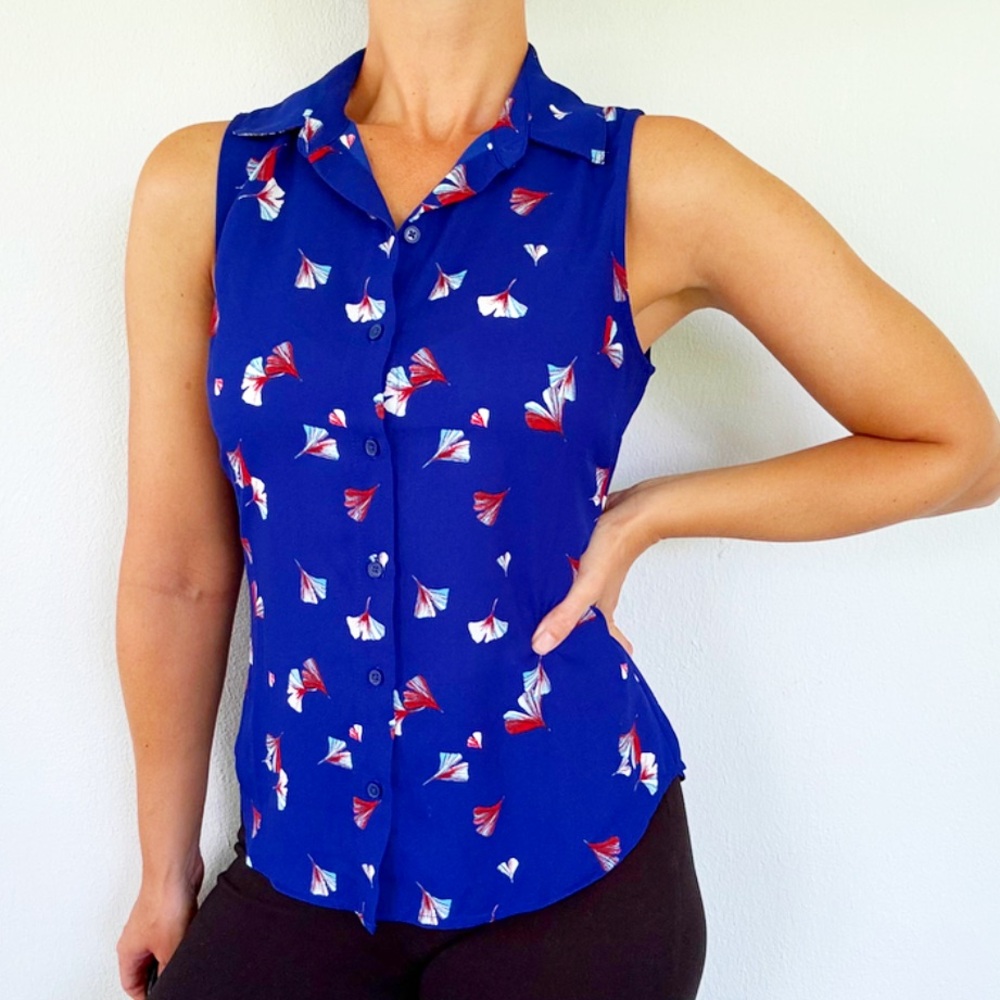 Banana Republic blue sleeveless floral button down blouse size XSP